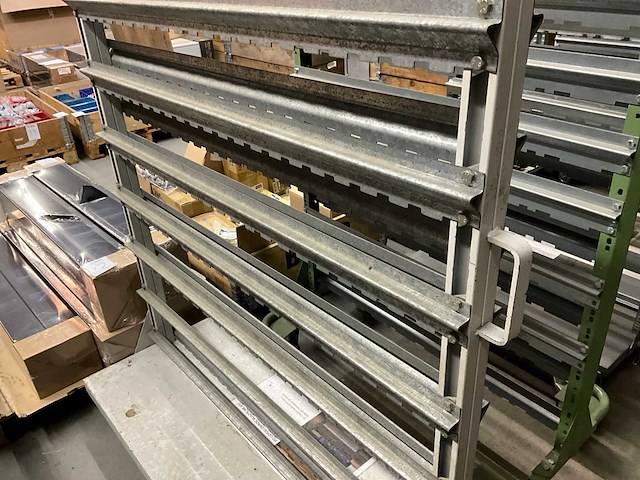 Transportkar voor magazijnbakken - afbeelding 3 van  5