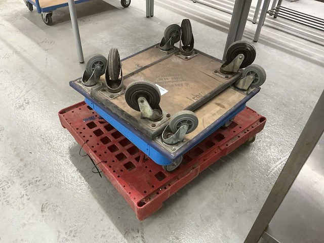Transportkarretjes (4x) - afbeelding 2 van  3