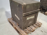 Transportkist met bevestigingsplaten - afbeelding 2 van  7