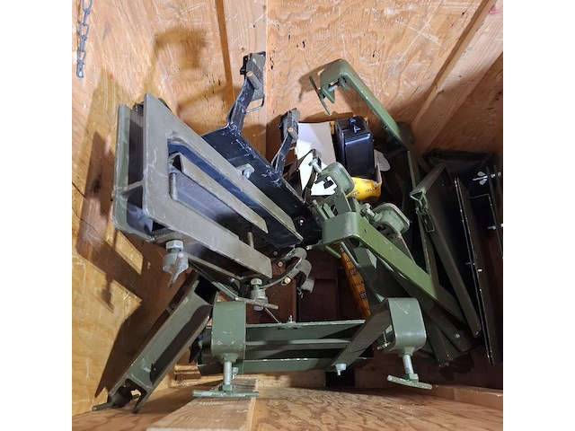 Transportkist met bevestigingsplaten - afbeelding 7 van  7