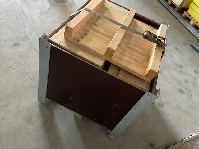 Transportkist met vulplaten - afbeelding 3 van  3