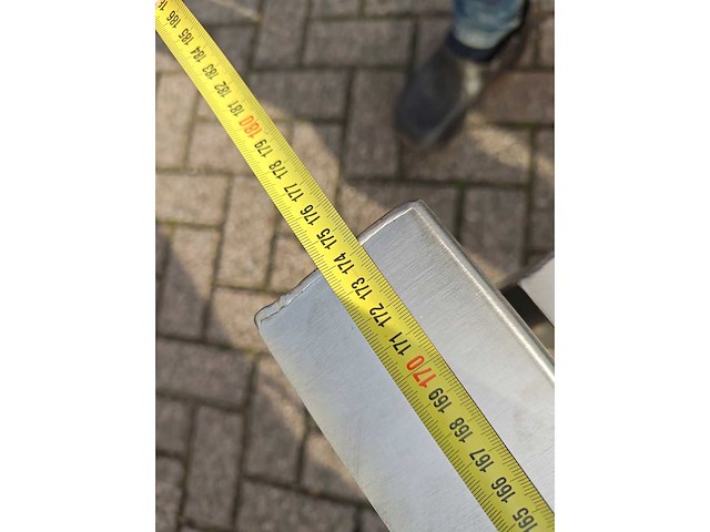 Transportkist onderbouw vrachtwagen - afbeelding 11 van  11