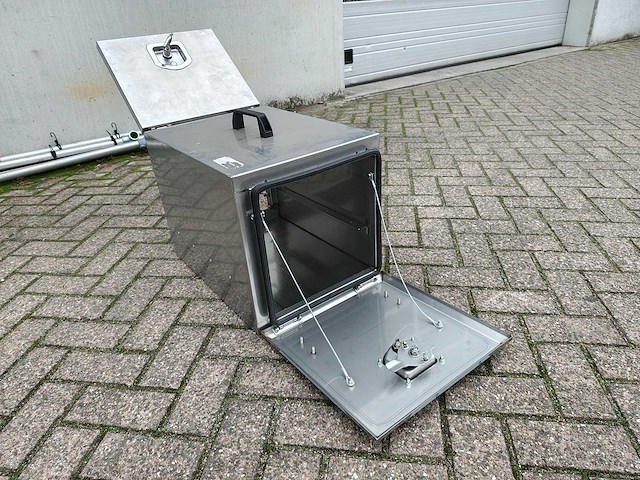 Transportkist onderbouw vrachtwagen - afbeelding 1 van  7