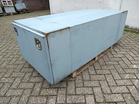 Transportkist onderbouw vrachtwagen - afbeelding 13 van  13