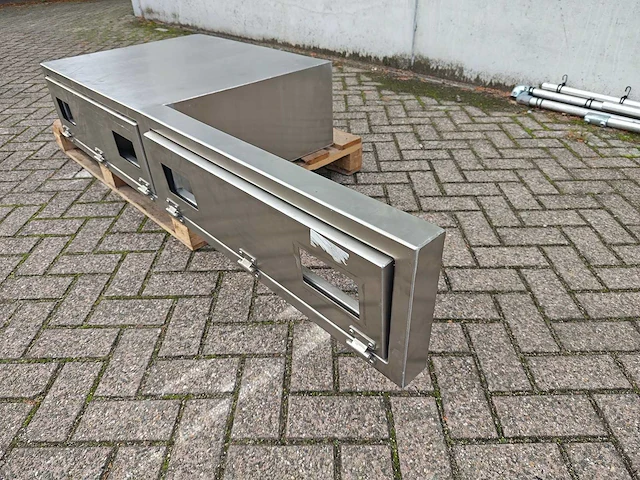 Transportkist onderbouw vrachtwagen - afbeelding 5 van  11