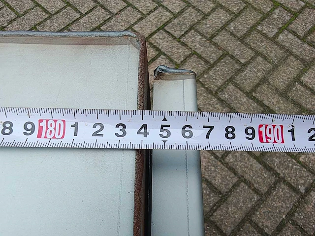 Transportkist onderbouw vrachtwagen - afbeelding 4 van  14