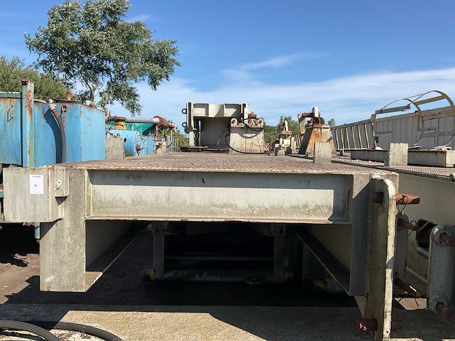 Transportplaftorm met lier - stalen onderstel/"sub structure parts" - afbeelding 2 van  9