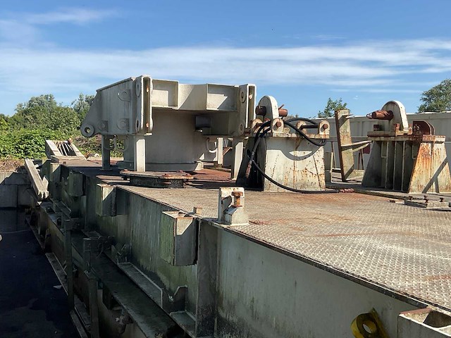 Transportplaftorm met lier - stalen onderstel/"sub structure parts" - afbeelding 5 van  9