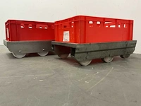 Transportroller met krat (2x)