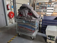 Transportwagen met verhuisdekens