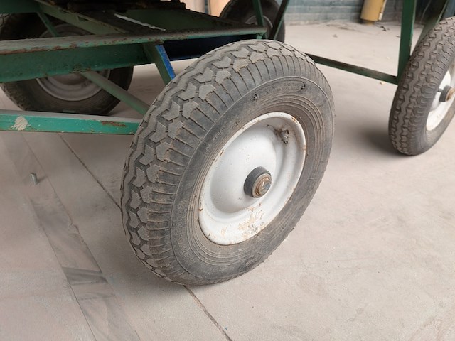 Transportwagen op luchtbanden - afbeelding 5 van  6