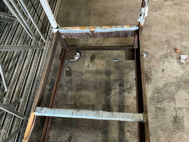 Transportwagen v.v. 4 zwenkwielen 260x80cm - afbeelding 3 van  3