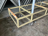 Transportwagen v.v. 4 zwenkwielen 400x85cm - afbeelding 2 van  3
