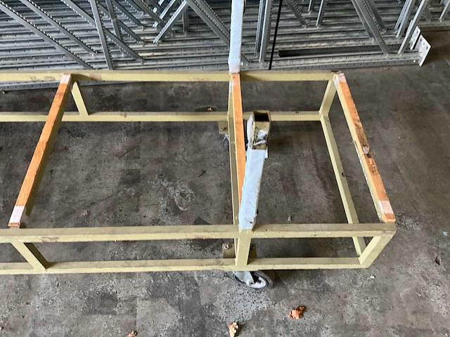 Transportwagen v.v. 4 zwenkwielen 400x85cm - afbeelding 3 van  3