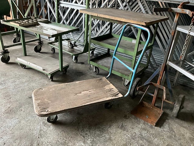 Transportwagens en werkbanken (7x) - afbeelding 6 van  7