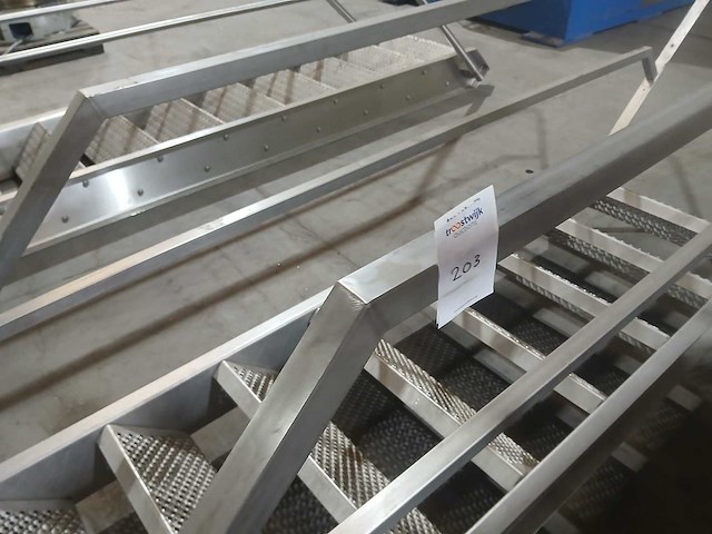 Trap - rvs trap - afbeelding 5 van  5