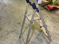 Trap altrex, 4 trede's - afbeelding 1 van  3