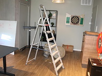 Trap altrex met 6 treden en bordes. - afbeelding 1 van  2