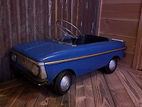 Trap auto moskvich - afbeelding 1 van  5