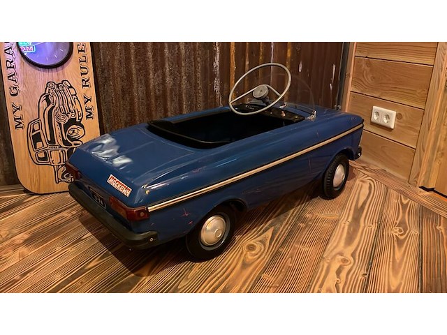 Trap auto moskvich - afbeelding 4 van  5