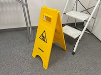 Trap en waarschuwingsbord - afbeelding 3 van  3