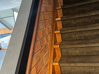 Trap inclusief leuningen, houtlak kleur - afbeelding 3 van  5