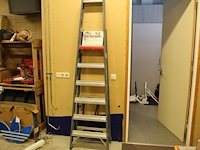 Trap met vijf treden en bordes altrex - afbeelding 1 van  2