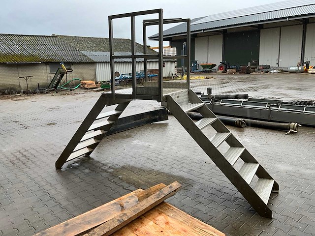 Trap - afbeelding 3 van  8