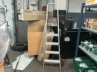 Trap - afbeelding 3 van  3