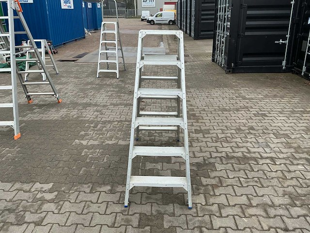 Trap - afbeelding 4 van  5