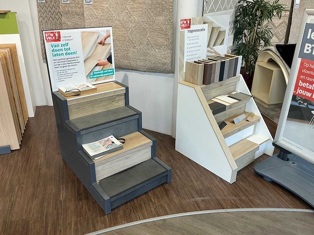 Trapdisplay - afbeelding 1 van  3