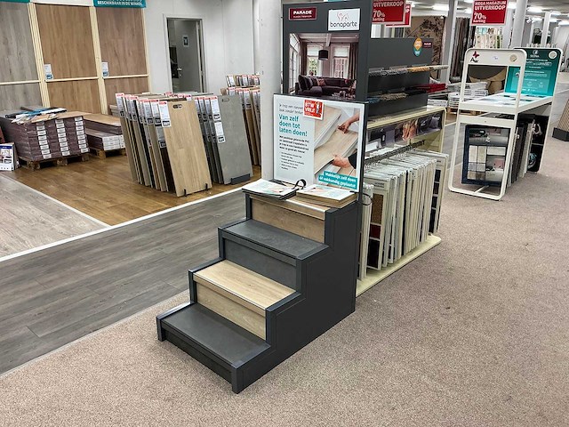 Trapdisplay - afbeelding 1 van  4