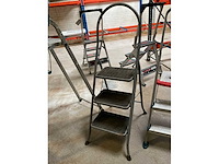 Trapladder (4x) - afbeelding 5 van  6