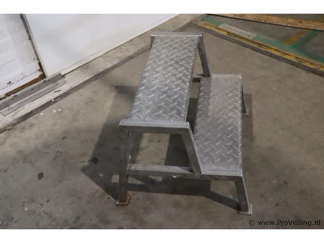 Trap/opstapje, rvs - afbeelding 3 van  4