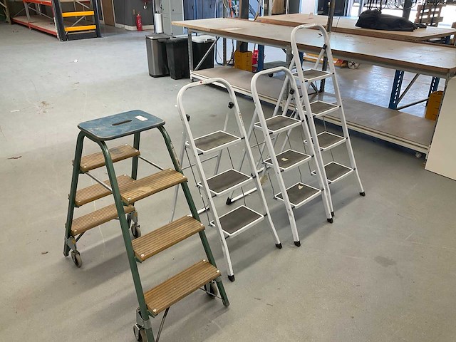 Trappen (4x) - afbeelding 1 van  2