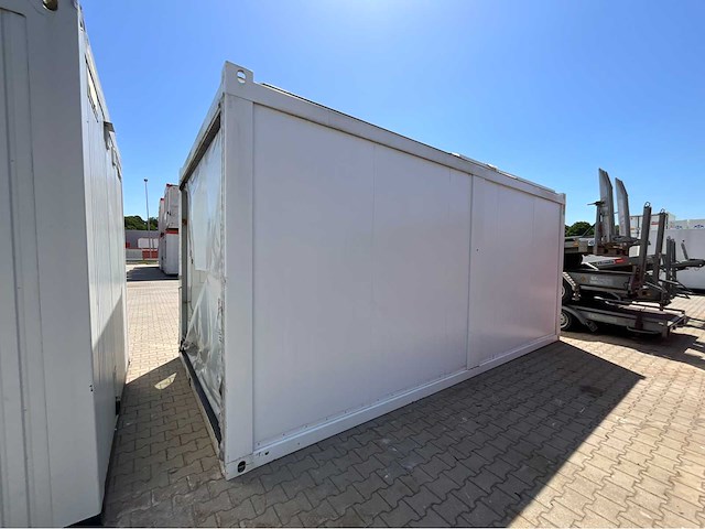 Trappenhuis eerste etage - afbeelding 4 van  5