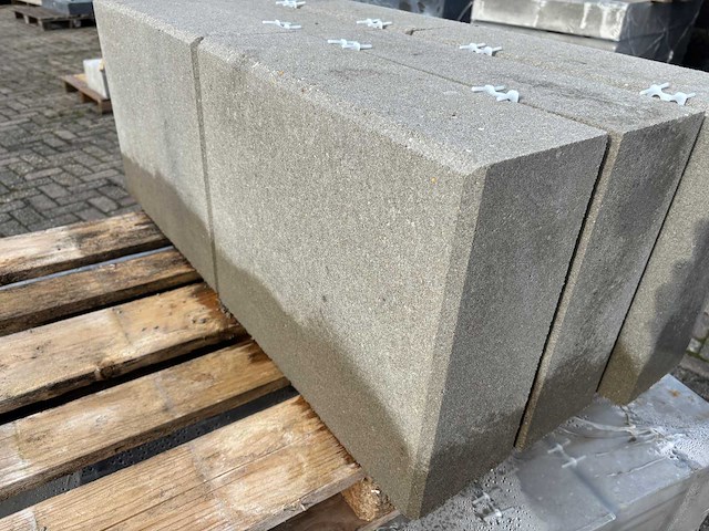 Traptrede - grijs - 40 x 50 x 16 cm (48x) - afbeelding 2 van  5