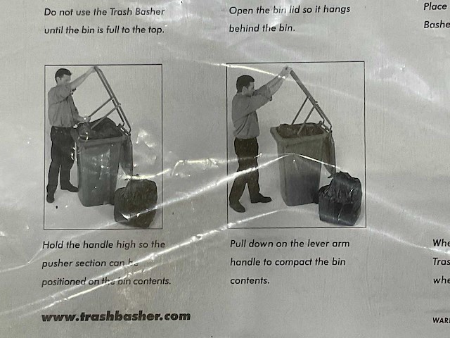 Trashbasher - container pers - afbeelding 5 van  5