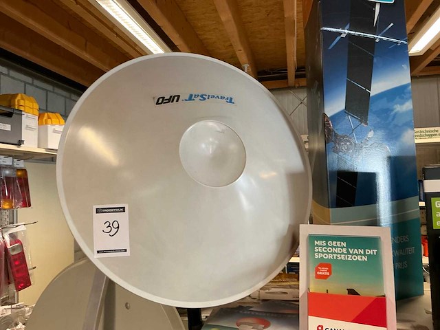 Travelsat satelliet schotel - afbeelding 2 van  3