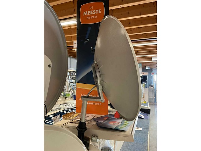 Travelsat satelliet schotel - afbeelding 3 van  3