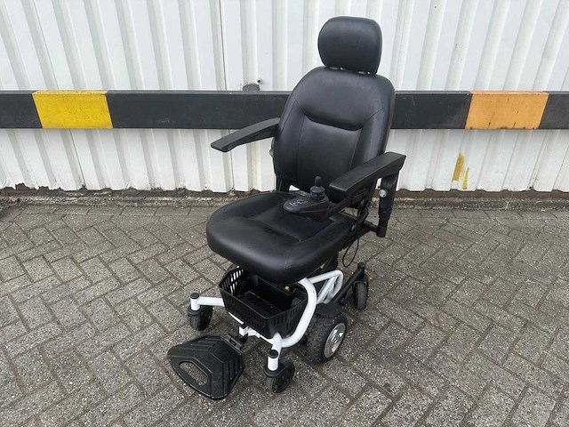Travelux quest midwheel rolstoel 2018 - afbeelding 1 van  7