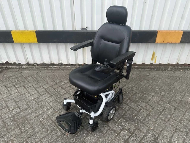 Travelux quest midwheel rolstoel 2018 - afbeelding 1 van  7