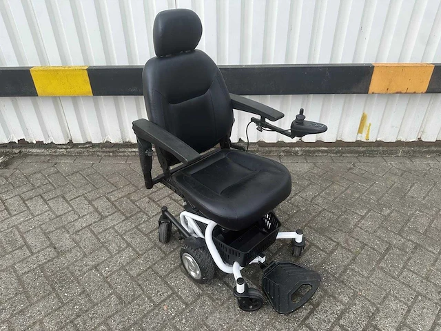 Travelux quest midwheel rolstoel 2018 - afbeelding 3 van  7