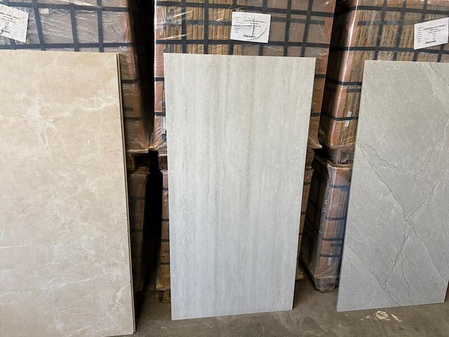 Travertin tegel 60x120 48,96 m2 - afbeelding 2 van  3