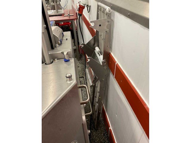 Treif - k207 divider startup - various meat processing - 2019 - afbeelding 2 van  17