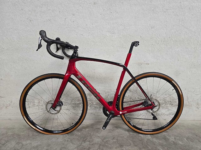 Trek - domane - sl6 - racefiets - afbeelding 1 van  11