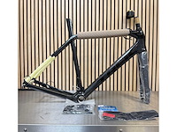 Trek - domane slr disc f/s 60 dark prismatic/trek black - frame - afbeelding 1 van  11