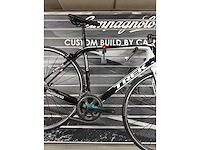 Trek - madone 4 - racefiets factory lightweight oclv carbon frame/vork - afbeelding 19 van  21