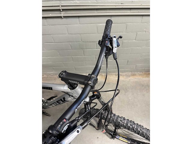 Trek - mountainbike - afbeelding 19 van  34