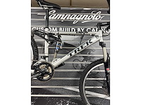 Trek - mountainbike - afbeelding 30 van  34